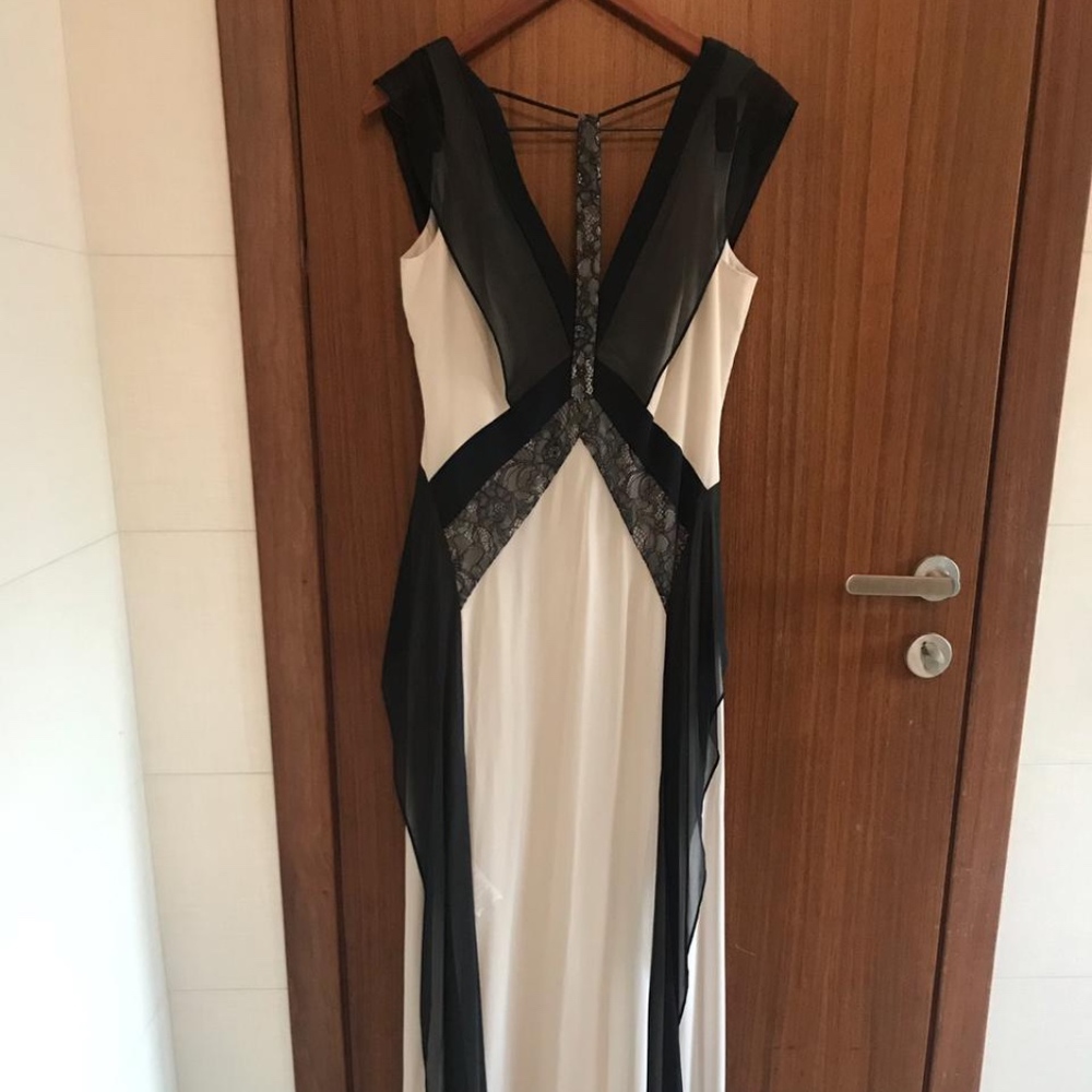BCBGMAXAZRIA